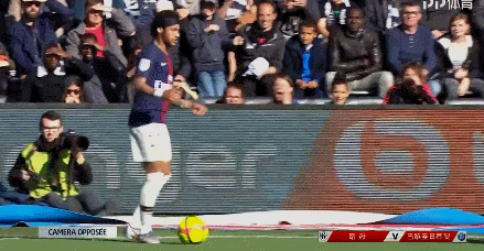 杜兰特连续得分带动全队