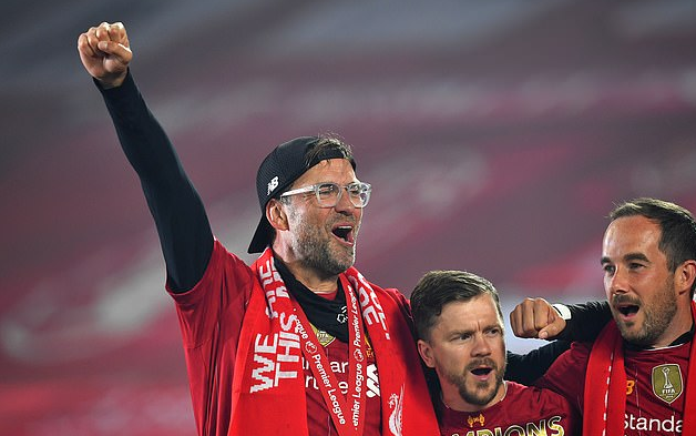 ⚽️2025年度中超最佳评选他来啦！鏖战一年，十...（2025中超年度最佳评选正式开启：鏖战一年，荣誉归位）