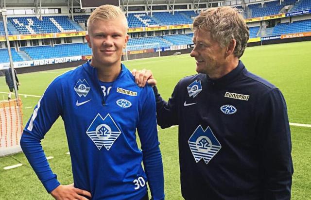 利物浦本赛季状态低迷，引援失误和阵容问题导致萨拉赫被冷宫，球队内部矛盾加剧。（利物浦赛季表现不佳：引援不当、阵容失衡致萨拉赫遭雪藏，队内矛盾升级）