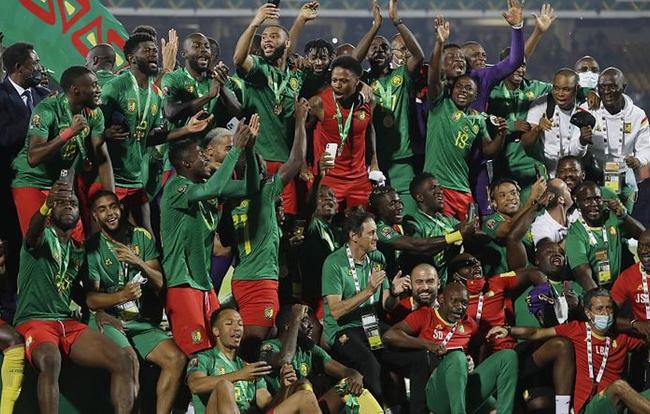 进攻球员如何判断最佳突破时机？（持球进攻者如何把握突破的黄金窗口？）