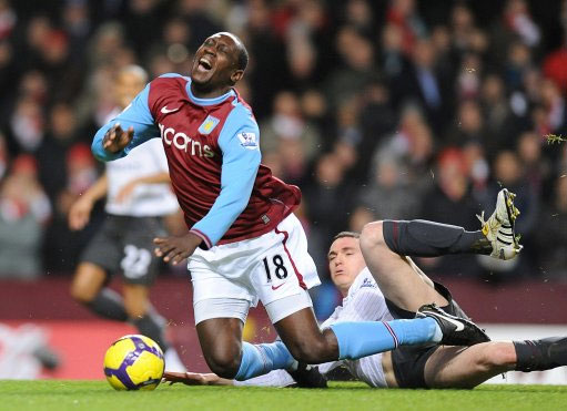 楚阿梅尼：我更喜欢踢6号位；阿隆索经常就后腰位置指导我（楚阿梅尼：更倾向司职6号位；阿隆索常就后腰职责给我指点）