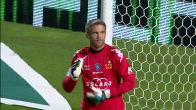 不是队服是奥运照！樊振东12月赛程海报引爆“情怀杀”（樊振东12月赛程海报用奥运照而非队服，引爆回忆杀）