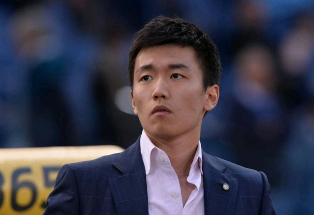 尝试新角色，德媒：罗伊斯将担任下周多特蒙德欧冠比赛评论员（德媒称罗伊斯下周出任多特欧冠解说，开启新身份尝试）